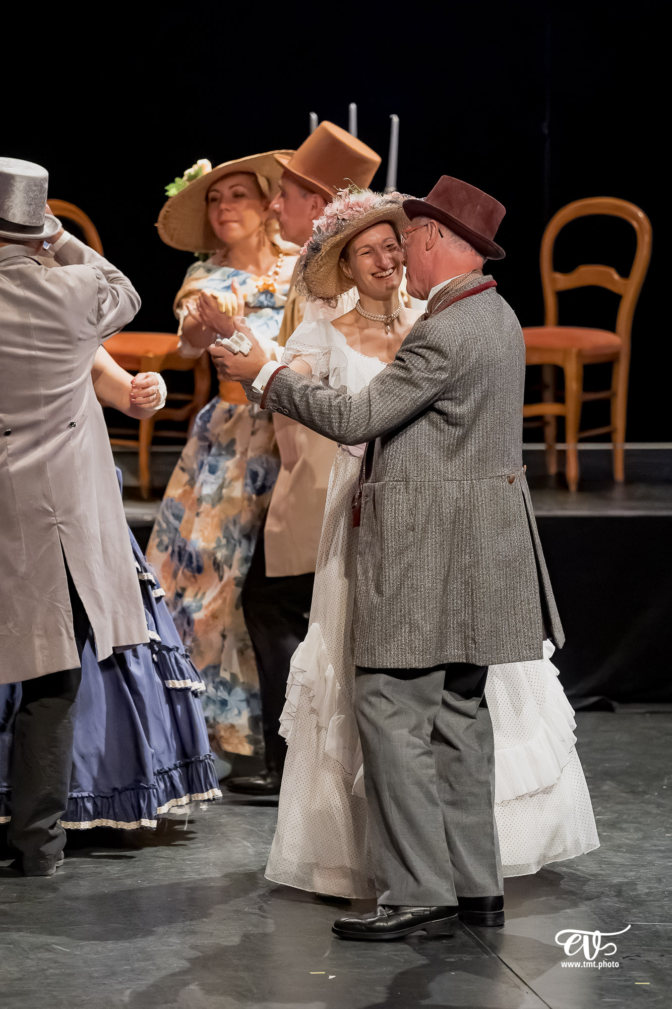 DANS LE SALON DE ROSSINI